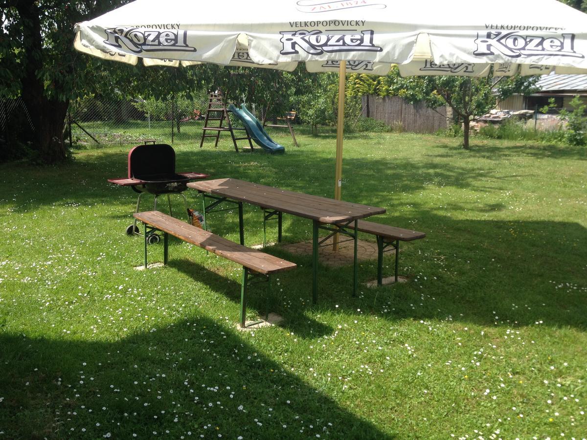 Klub U Namornika Dvůr Králové nad Labem المظهر الخارجي الصورة